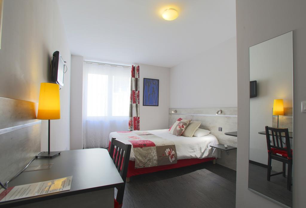 ホテルLe Castel Tain-lʼHermitage 部屋 写真